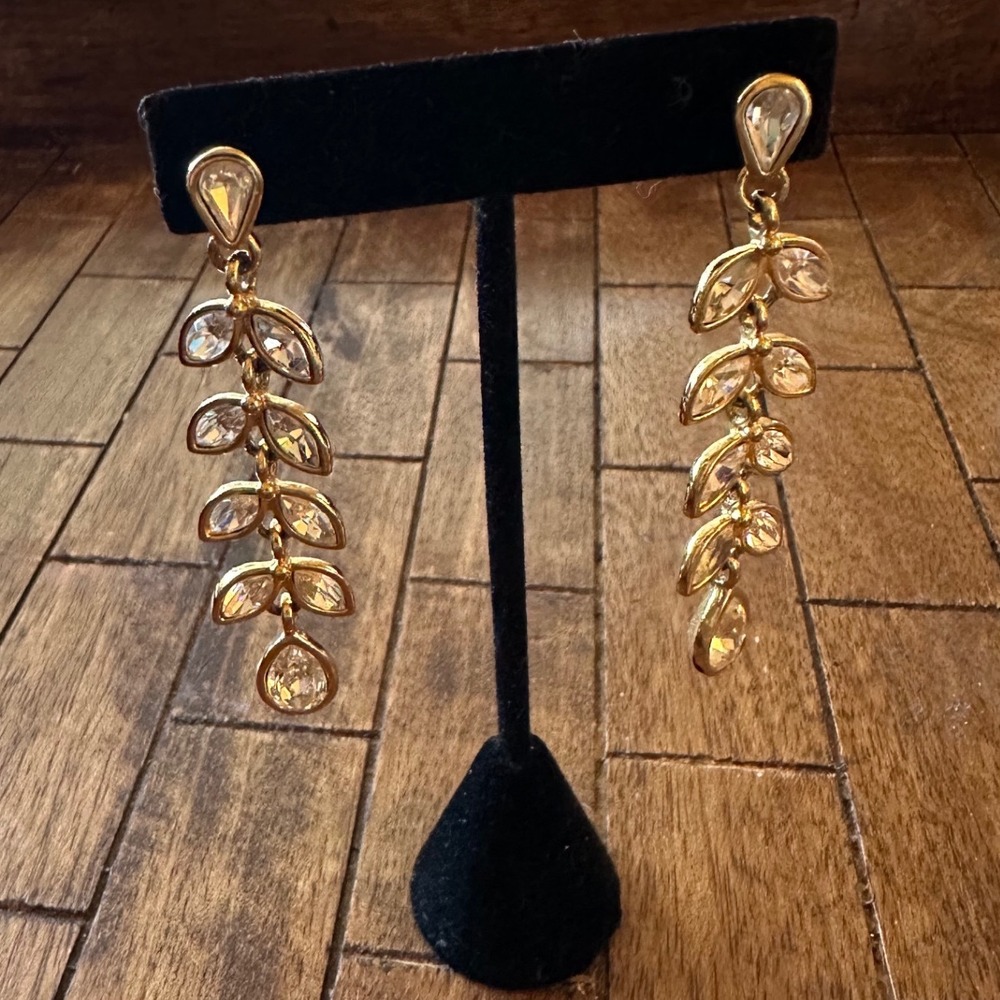 Napier Vintage Gold Tone Rhinestone Leaf Drop Dangle Earrings Clear Crystal EUC